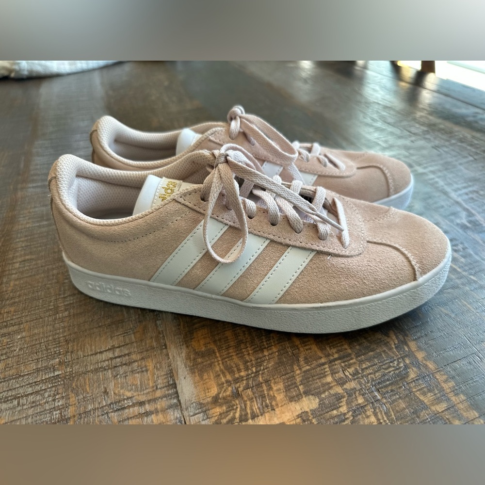 Adidas Women's VL Court 2.0 Suede Size 8 Pink/White Sneaker
